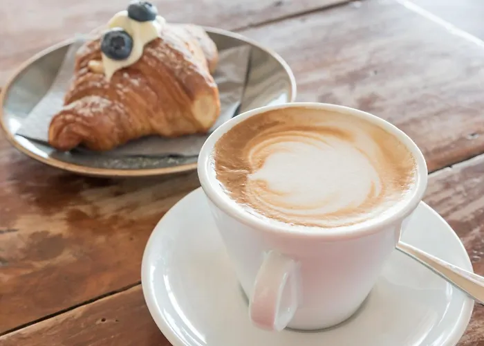 Praja 普拉亚·阿马勒