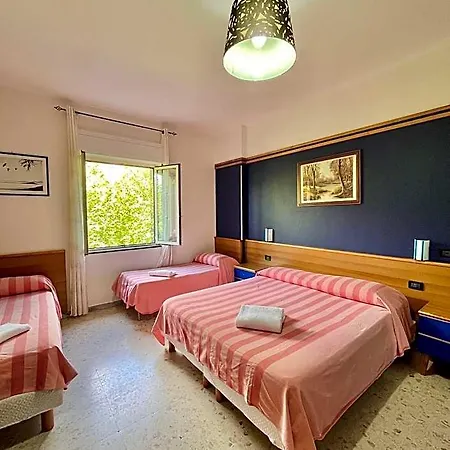 Praja Hotel
